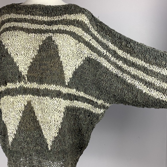 100% Leather Hand knitted Sweater in Olive and Cream size large - Picture 5 of 11